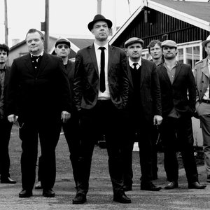 “Thorbjørn Risager & The Black Tornado”的封面
