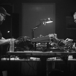 “MULTIPLES”的封面