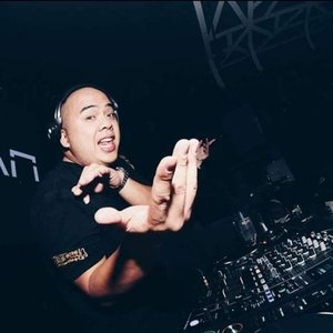 “Kikoman Antonio”的封面