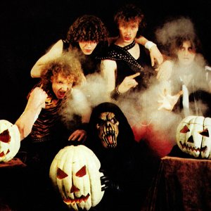 “Helloween”的封面