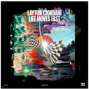 “Life Moves Fast”的封面
