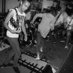 “The Apathy”的封面