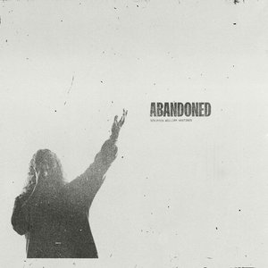 “Abandoned”的封面