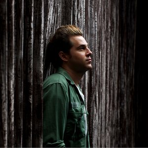 “Ryan Cabrera”的封面