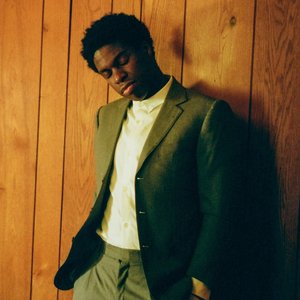 “Daniel Caesar”的封面