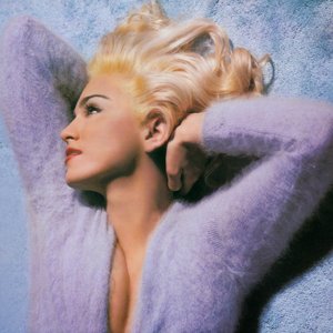 “Madonna”的封面