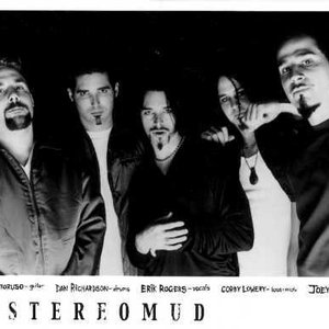 “Stereomud”的封面