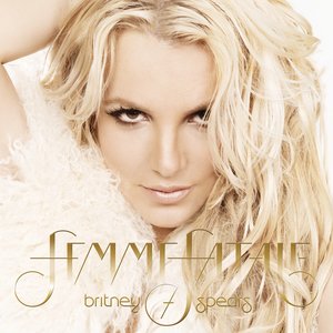 “Femme Fatale (Deluxe Edition)”的封面