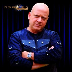 “Futureworld Orchestra”的封面