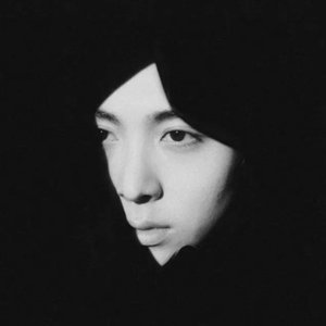 “BLANK”的封面