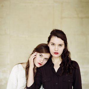 'Lily & Madeleine' için resim