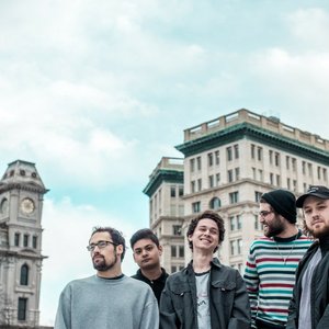 “Hot Mulligan”的封面