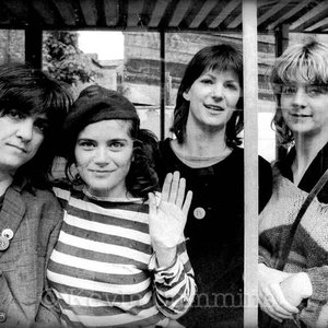 Zdjęcia dla 'The Raincoats'