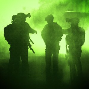 Zdjęcia dla 'Rules of Engagement'