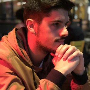 “Mike Beating”的封面