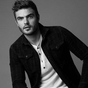 Image for 'Alex Roe'