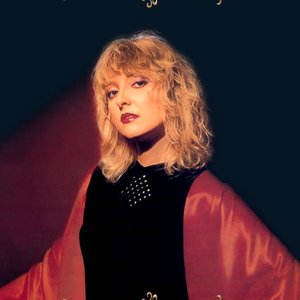 “Amy Holland”的封面