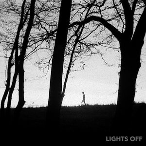 'Lights Off'の画像