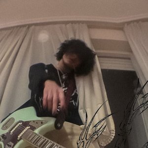 “Discxrdia”的封面
