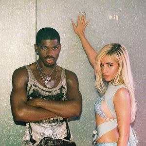 “Camila Cabello & Lil Nas X”的封面