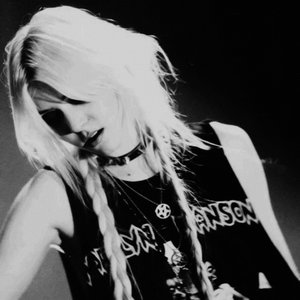 Image for 'The Pretty Reckless'