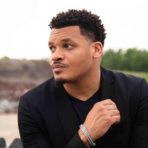 “Christon Gray”的封面