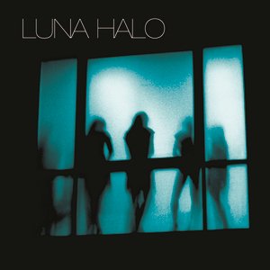 “Luna Halo”的封面