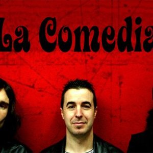 “La comedia”的封面