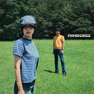 “MINISERIES 2”的封面