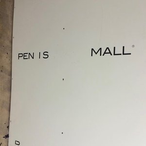 Bild für 'PEN I S MALL'