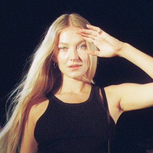 “Astrid S”的封面