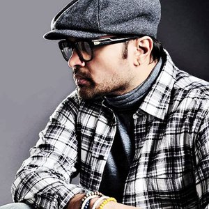 Immagine per 'Himesh Reshammiya'