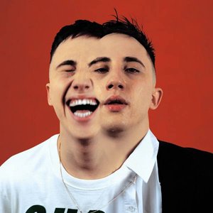 “Смех сквозь слёзы”的封面
