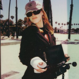 “Audrey Hobert”的封面
