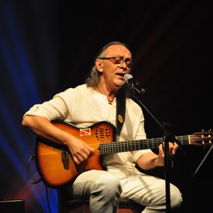 'Nilson Chaves' için resim