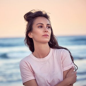 'Amy Shark' için resim