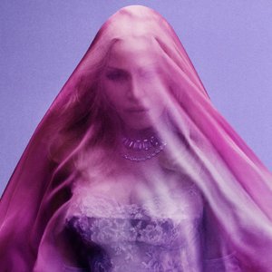 'Madonna' için resim