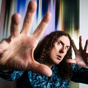 “"Weird Al" Yankovic”的封面