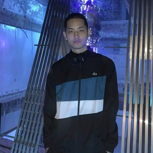 “Blasé”的封面