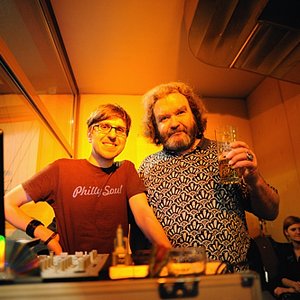 Zdjęcia dla 'Fake DJ'