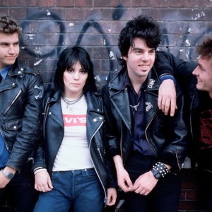 “Joan Jett and the Blackhearts”的封面