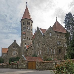 Zdjęcia dla 'Benedictine Monks of St. Michael's'