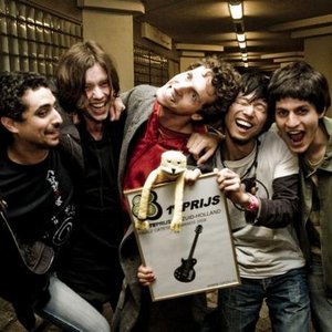 “NiCad”的封面