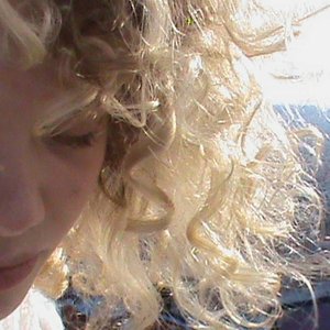 Zdjęcia dla 'Feed You with my Kiss'