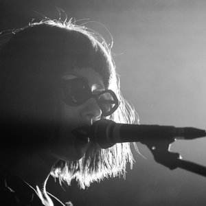 “Mustelide”的封面