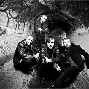 “Three Days Grace”的封面