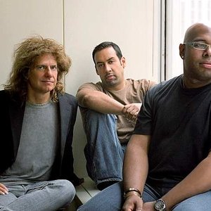 'Pat Metheny Trio' için resim