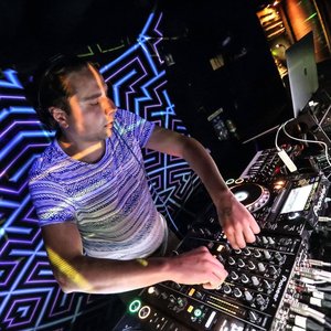 “dj Kundalini”的封面