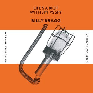 “Life's a Riot With Spy vs. Spy”的封面
