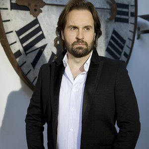 “Alfie Boe”的封面